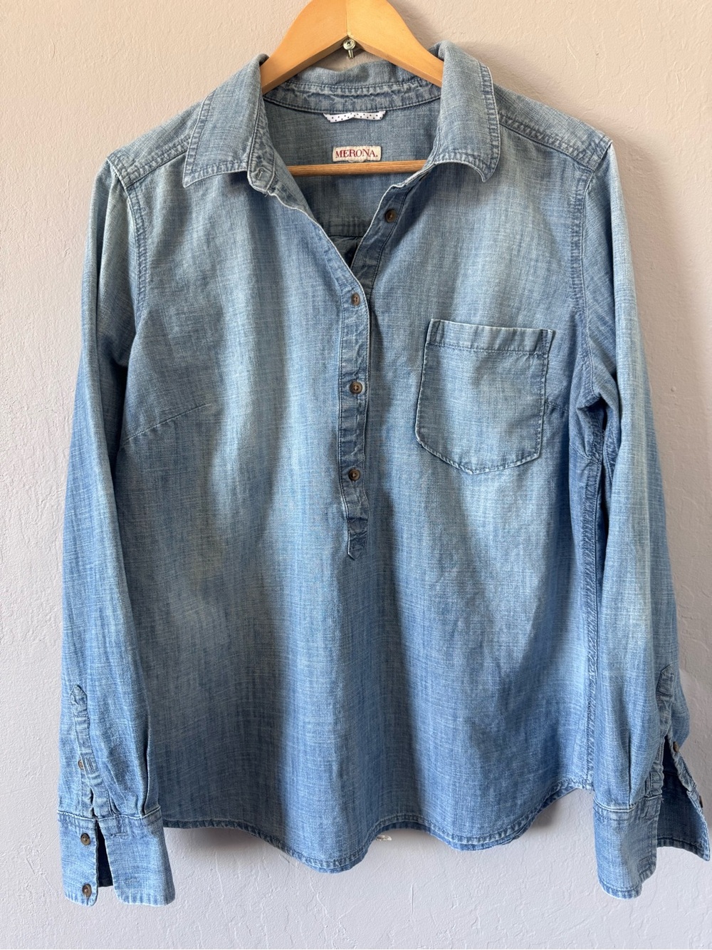 Merona Light Denim Chambray Pullover Shirt - Light Blue 100% Cotton